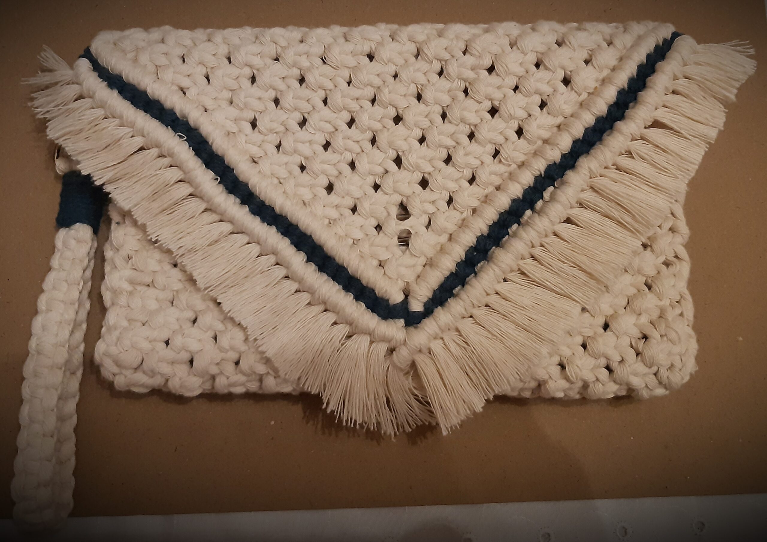 Mini-sac en macramé